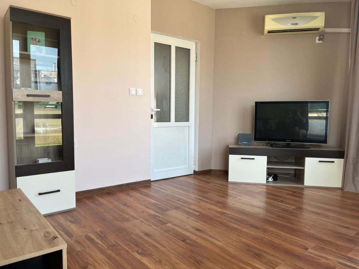 Apartment Happy Holiday 2 Burgas Bagian luar foto