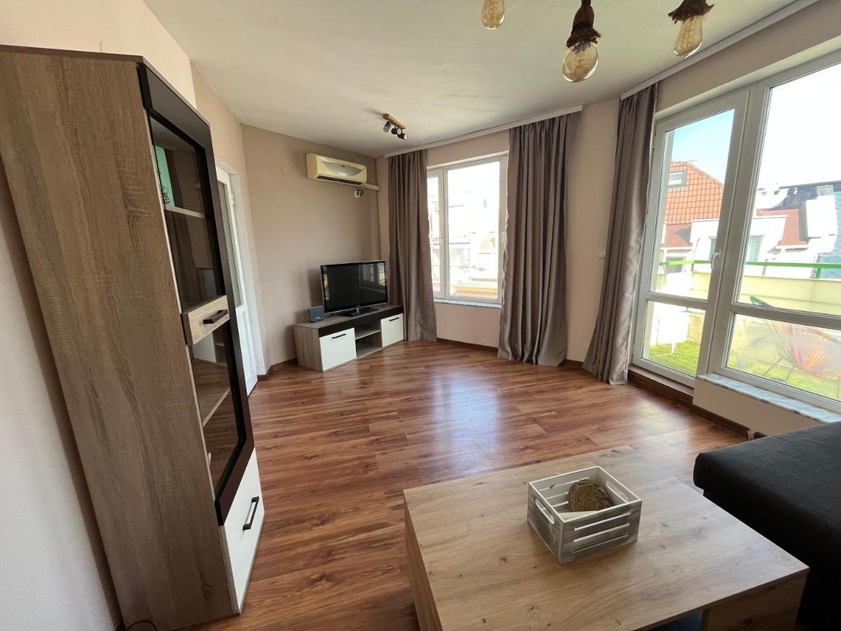 Apartment Happy Holiday 2 Burgas Bagian luar foto